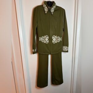 By Hobby Horse Sz M Green Olive Showmanship Jacket & Pants Set